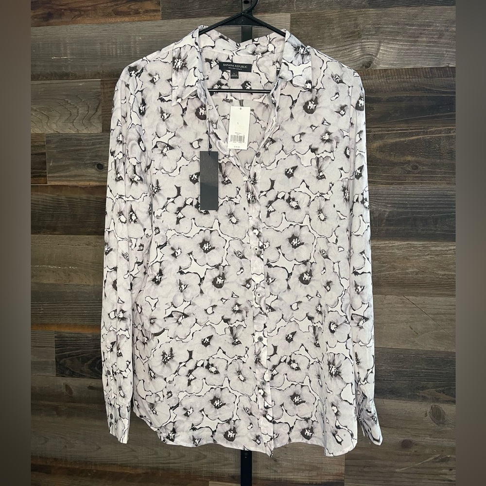NWT Banana Republic Blouse